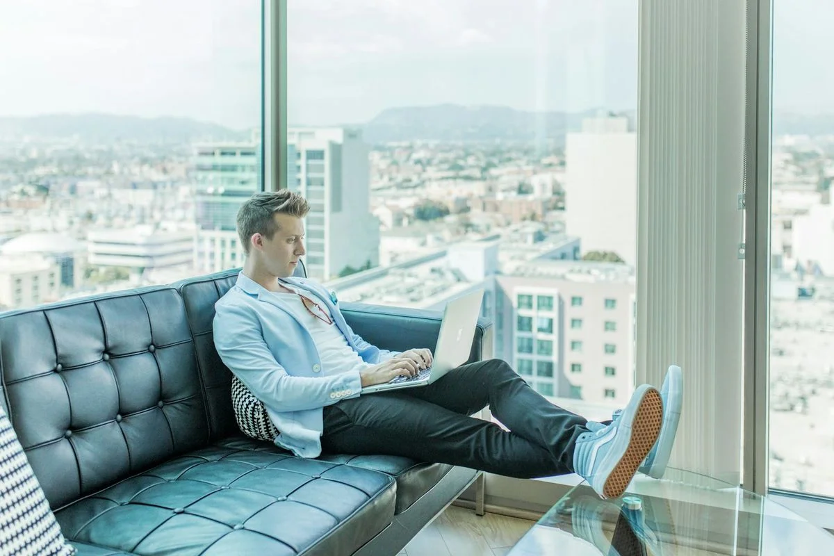Mindset Kayak Gini yang Bikin Lo Bertahan sebagai Freelancer