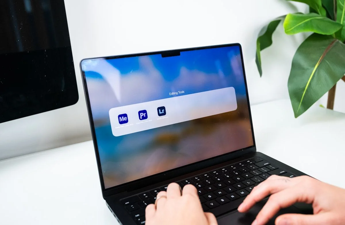 Workspace Adobe Premiere Pro di laptop